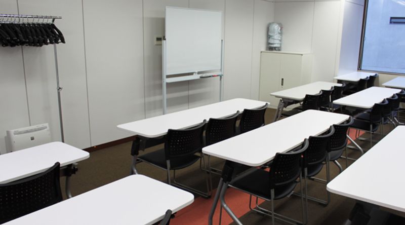 R3C貸会議室(NMF新宿南口ビル) セミナールームCの室内の写真