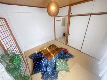 【閉鎖】JK Room 新大久保店 新大久保駅から真っ直ぐ！広々スペースオープン🎉の室内の写真