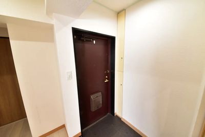 【閉鎖】JK Room 新大久保店 新大久保駅から真っ直ぐ！広々スペースオープン🎉の入口の写真