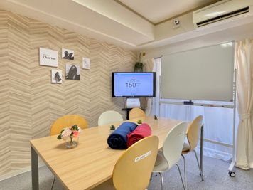 大門駅1分｜24時間営業｜ 8名様迄｜ご商談や打合せ、WEB会議に最適◎光Wi-Fi｜3年連続トップホスト認定🏆貸会議室クレオ - 貸会議室　芝大門