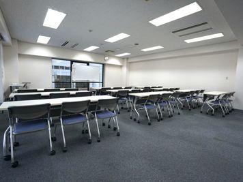 名古屋会議室 ナカトウ丸の内ビル店 第1会議室（1/4収容）の室内の写真