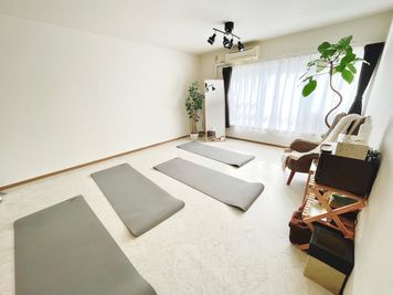Mii大塚🐻 広々シェアサロン💆マッサージ🤲撮影スタジオ📷自然光🌟の室内の写真