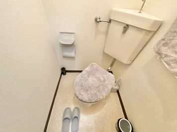 トイレ - ルーチェ中崎 レンタルサロン ルーチェ中崎 [BROWN ROOM]の設備の写真