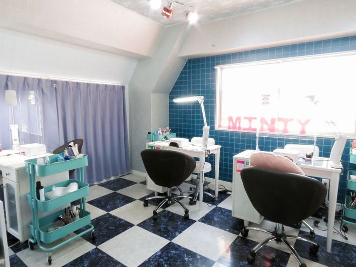 レンタルネイルサロン - MiNTY NAIL