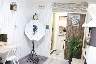 キッチン扉オープン - アートキャップの写真スタジオ ポートレート/宣材写真/商品の撮影の室内の写真