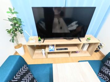 地上波をご覧いただけます。
HDMIケーブルもあるので、ディスプレイとしてもご利用いただけます。 - レンタルスペースGalaxy  新百合ヶ丘-レグルス 多目的レンタルスペース『新百合ヶ丘-レグルス』の設備の写真