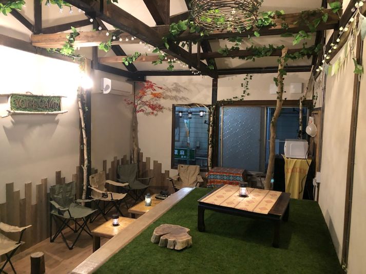 屋内キャンプをテーマにしたレンタルスペース - レンタルスペースYONE CAMP
