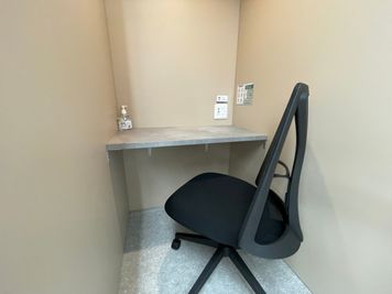 RemoteworkBOX SKYLE店 No.2の室内の写真