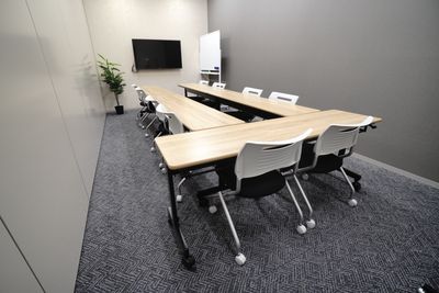 ＜小田急海老名貸し会議室C＞海老名駅徒歩2分！新築大型オフィス内✨10名収容！Wi-Fi/モニター無料！会議/セミナー/研修 - 【小田急海老名貸し会議室】