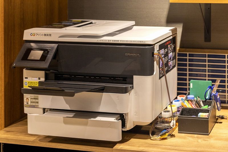 会議室（6名用） - BIZcomfort橋本