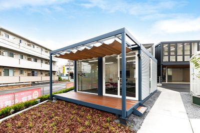 お部屋の外観はこちらです！※始めに別棟の受付までお越しください
 - U-SPACE 草加店 Meetingの外観の写真