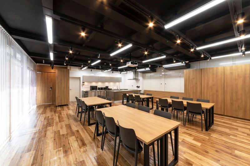 Community1 - U-SPACE茶屋ヶ坂駅前店