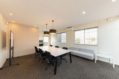 U-SPACE垂水海岸通店 Meetingの室内の写真