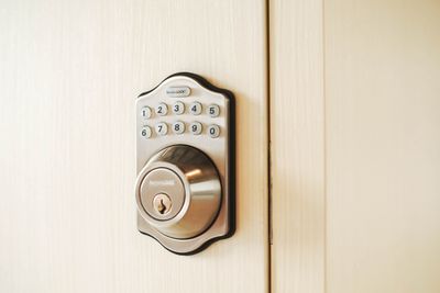 スマートロック設置 - 【2ndBase_大手町】 完全個室ブース（定員１名）の入口の写真