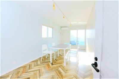 【Withsea鵠沼】海見えおしゃれレンタルスペース藤沢/湘南 レンタルルームの室内の写真