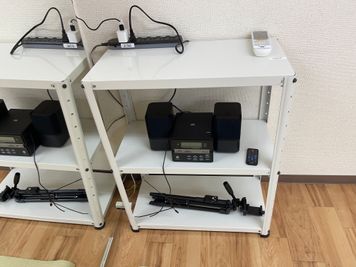 Bluetooth対応CDコンポ、Iphone ジャック、
Iphone 三脚
 - STUDIOFLAG横浜1号店の設備の写真