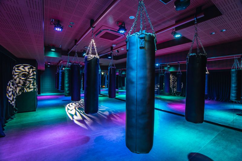 ボクシングのサンドバックは取り外し可能です。 - メガロス日比谷シャンテ レンタルスタジオの室内の写真