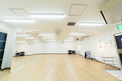 スタジオ HIKARI 築地 ダンススタジオ、ヨガスタジオ、演劇、撮影スタジオ、築地の室内の写真