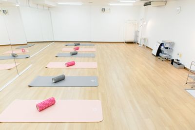 スタジオ HIKARI 築地 ダンススタジオ、ヨガスタジオ、演劇、撮影スタジオ、築地の室内の写真