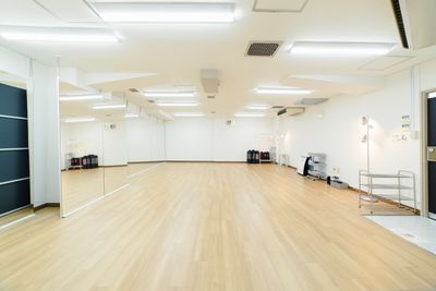 スタジオ HIKARI 築地 ダンススタジオ、ヨガスタジオ、演劇、撮影スタジオ、築地の室内の写真