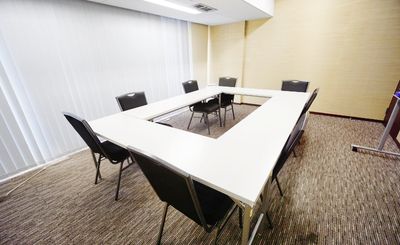 TKP銀座ビジネスセンター ミーティングルーム3Cの室内の写真
