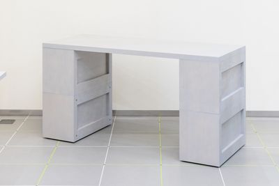 フレキシブル什器：テーブル - SACS（サックス） SHIBUYA ART COLLECTION STOREの設備の写真