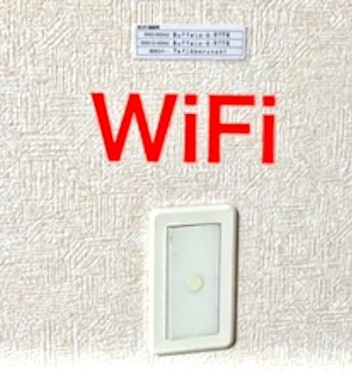 新品イス。2畳の小さな作業スペース - レンタルスペースモモ