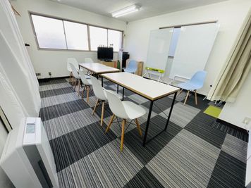 ホワイトボードは現在１つ設置。 - JK Room 駒込 貸し会議室、撮影、パーティーの室内の写真