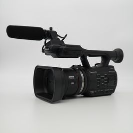 ビデオカメラ 	AG-AC90  - M-STUDIO 撮影・ライブ配信スタジオの設備の写真