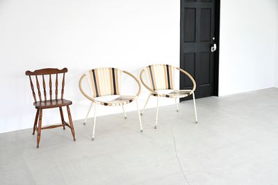 ヴィンテージチェアも無料貸出しです。※取り扱いにご注意ください。 - mo' better（モーベター） フォトスタジオの室内の写真