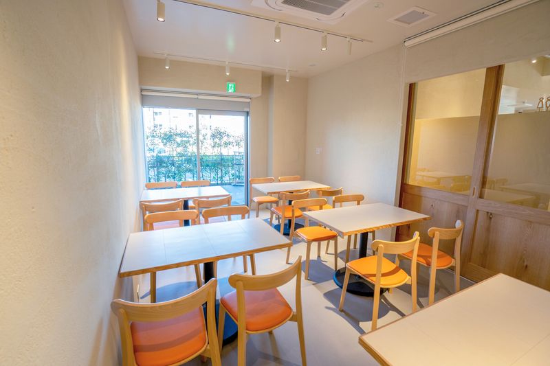 カフェ 併設のおしゃれなレンタルルーム  流山おおたかの森 - CAFE OKKO