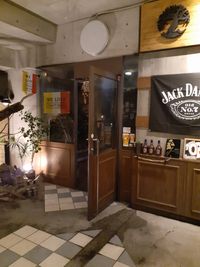 Cafe&Bar TREE BAR 広々レンタルスペースの入口の写真