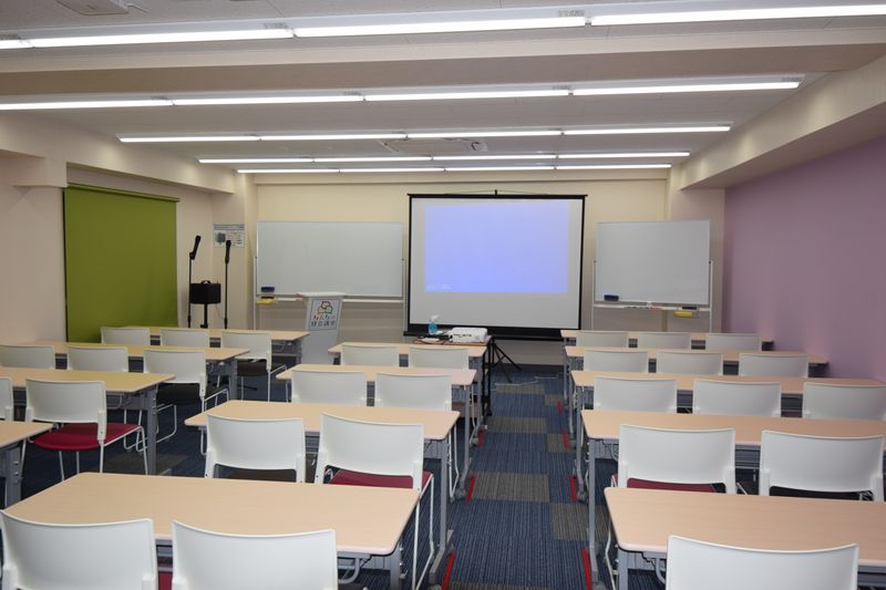 博多駅前303会議室【定員49名】 - みんなの貸会議室　博多駅前店