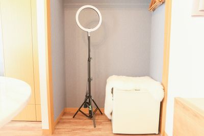 クローゼットにあるLEDライト・小型冷蔵庫 - レンタルスペース「バトン」 茗荷谷駅徒歩1分の貸し会議室の室内の写真