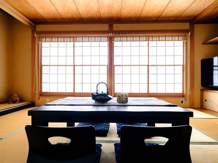 Home 'n Lounge 701 - Home 'n Lounge