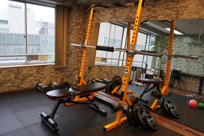 パワーテック製のハーフラックがあります。 - 【広島市中区のレンタルジム】CORESLIM レンタルジム　コアスリムの設備の写真