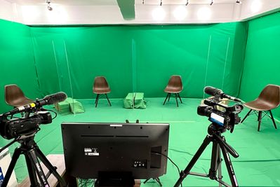 グリーンバックでの収録シーン - 渋谷セレクトスペース 渋谷セレクトスペース（控え室３部屋完備）の室内の写真