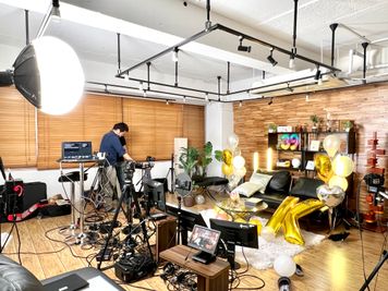 生配信収録時のレイアウト - 渋谷セレクトスペース 渋谷セレクトスペース（控え室３部屋完備）の室内の写真