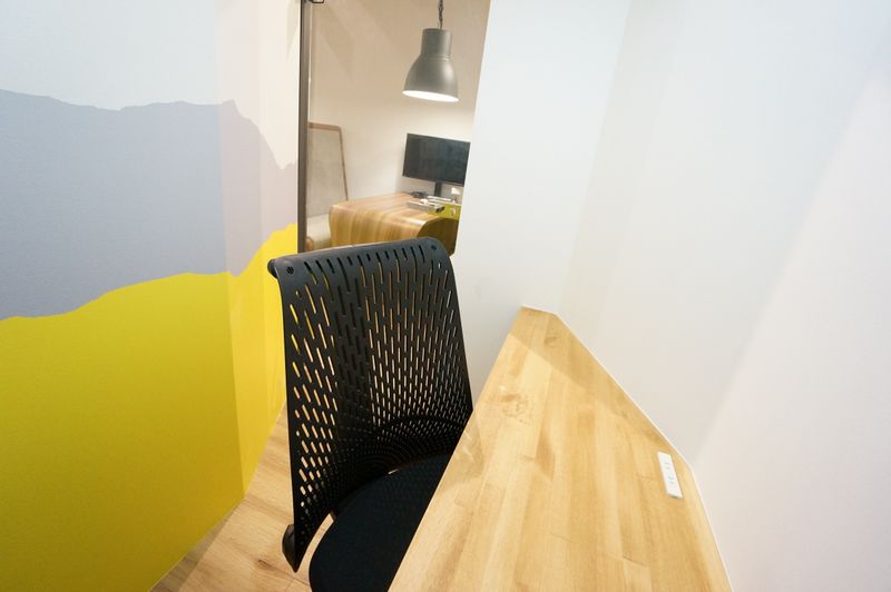 個室ワークブース　4 - CO-WORKINGSPACE EXPRESSION