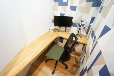 CO-WORKINGSPACE EXPRESSION 個室ワークブース　5の室内の写真