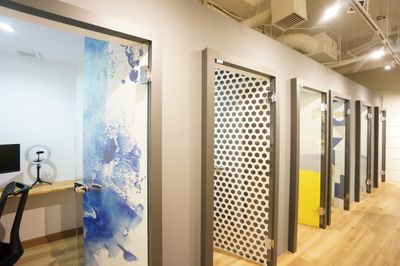 CO-WORKINGSPACE EXPRESSION 個室ワークブース　6の室内の写真