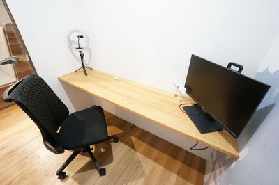 CO-WORKINGSPACE EXPRESSION 個室ワークブース　6の室内の写真