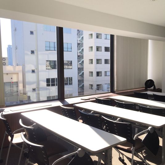 Ａホール - サロンドゥインナップ青山