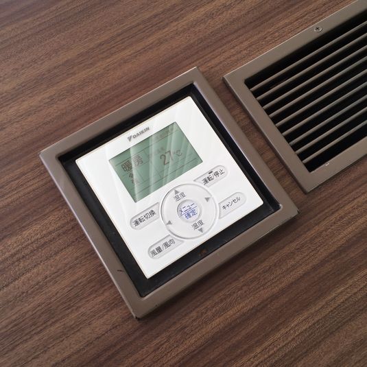 Ａホール - サロンドゥインナップ青山