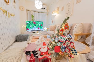 クリスマス🎄🎅🎄🎅装飾中✨ - ココリアCream横浜 韓国風インテリアの癒し空間の室内の写真