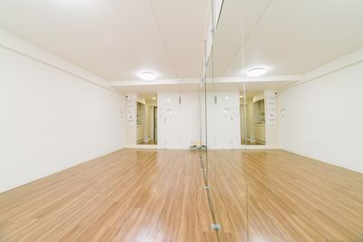 スタジオ HIKARI 渋谷 ダンススタジオ、ヨガスタジオ、演劇、撮影スタジオ、渋谷の室内の写真