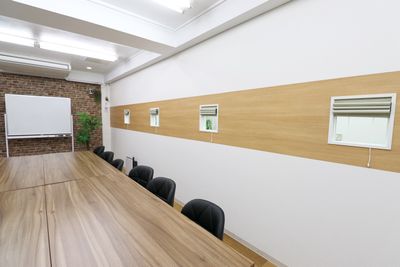 壁には小窓あり - Ｌ⇔Ｒ・ＲＯＯＭ赤羽 2部屋併設レンタルスペースの室内の写真
