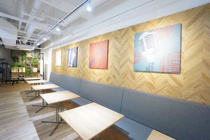 ソファ席4 - CO-WORKINGSPACE EXPRESSION