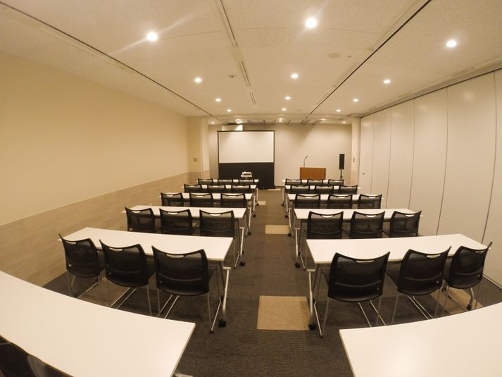 スクール - 【リロの会議室】コンフォート新宿 【リロの会議室】コンフォート新宿　RoomE+Fの室内の写真
