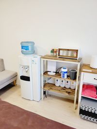 水素水ウォーターサーバーとドリンクコーナー - レンタルサロン：グリーンデイズ 10階の部屋の室内の写真